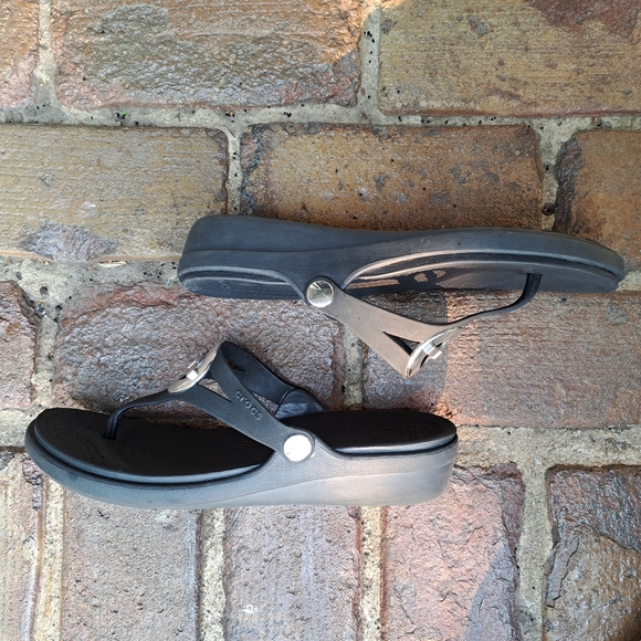 Crocs Black and Silver Sandals - Picture 5 of 5